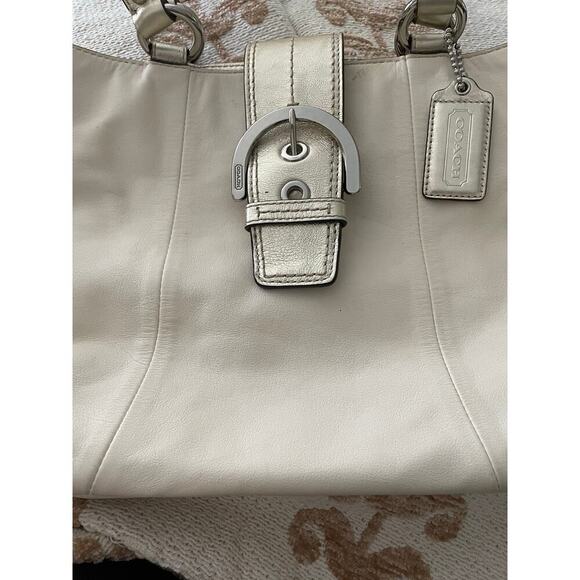 Coach Soho Ivory Shoulder Bag with Gold Straps Women's Casual Tote - Picture 7 of 11